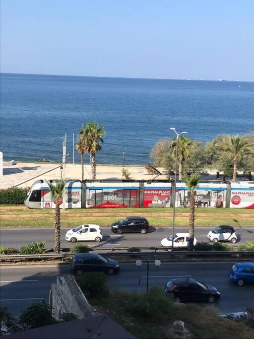 Finer Things Flisvos Beach Condo In Palaio Faliro Atenas Exterior foto